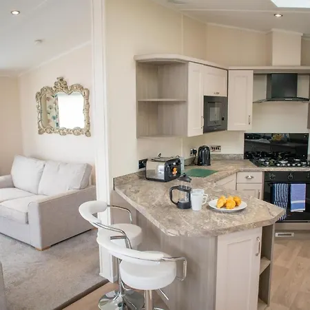 Lodge Penny Lodge The Stunning New Luxury Lodge With Hot Tub Situated In Idyllic Surroundings Amotherby